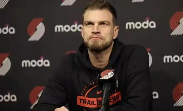 只剩13场了！斯普利特：仍在评估球员状态核心轮换还没最终确定