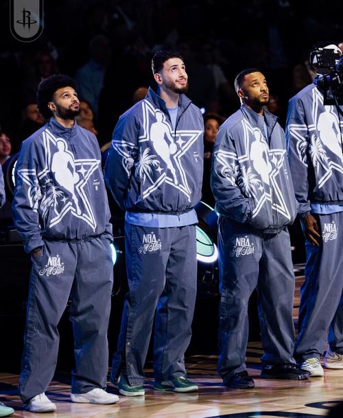 火湖再战！双方首发：詹东里率队力争7连胜申京复出搭档KD阻击