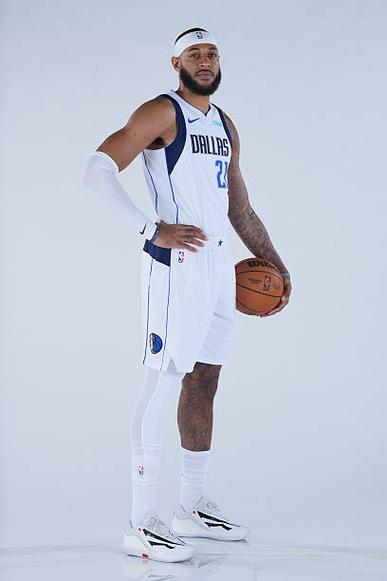 基德表示加福德的脚踝恢复良好，表现更接近于之前的状态，篮下进攻非常出色_NBA直播