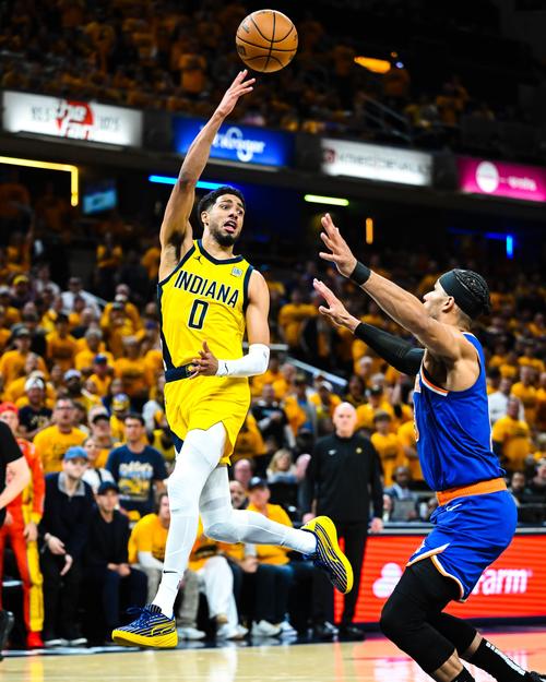 难挽败局！科林斯11投6中&罚球6中6砍下18分7板2助1帽