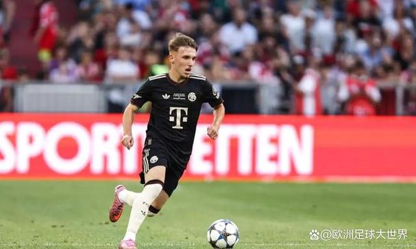 18岁24天，伦纳特卡尔是打入4粒欧冠进球的第二年轻球员