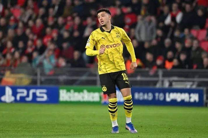 周薪20万镑！泰晤士：多特有意今夏免签25岁桑乔，球员需大幅降薪