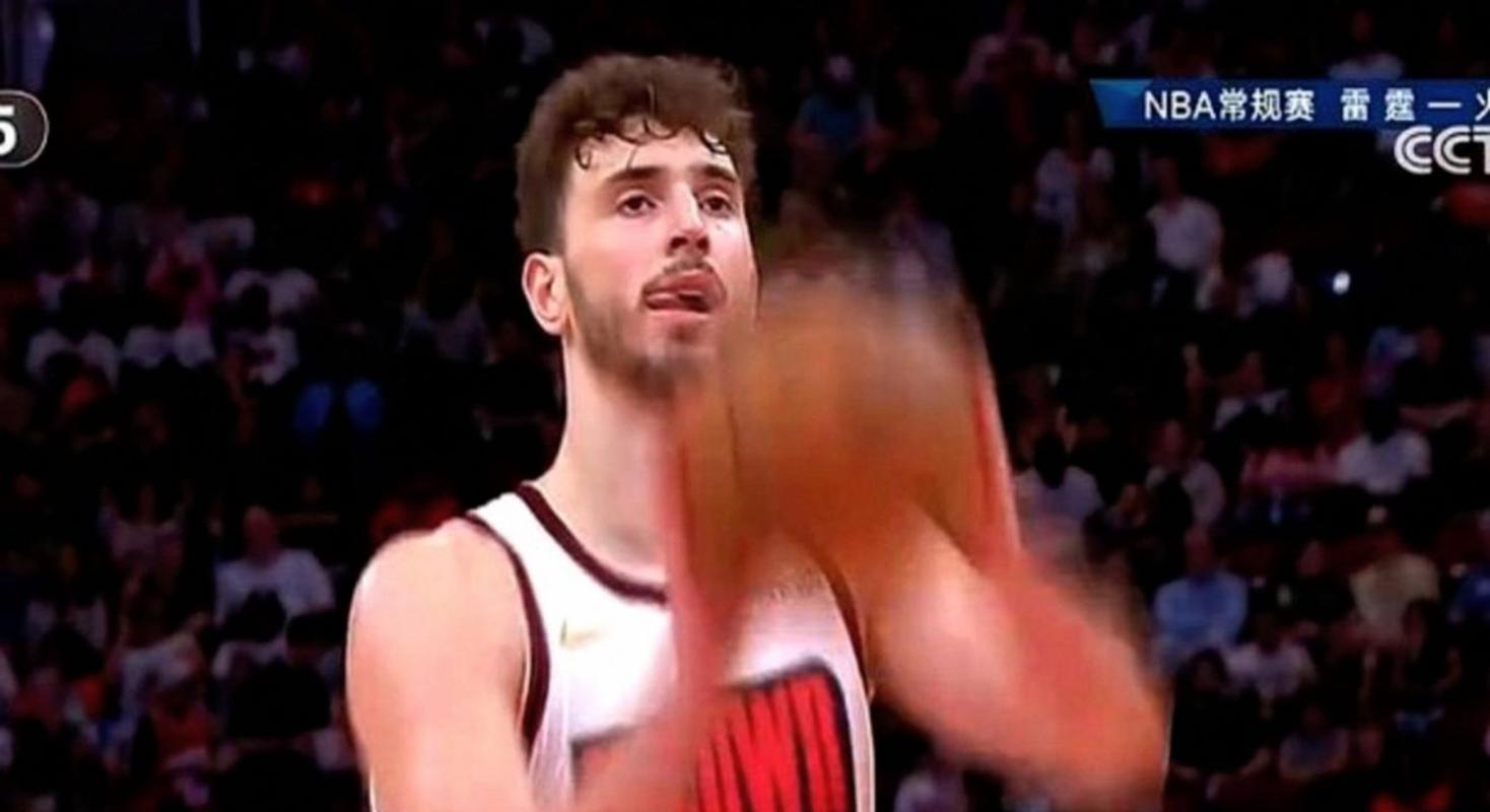 维拉纽瓦：相比申京的防守缺控卫才是火箭更大的问题