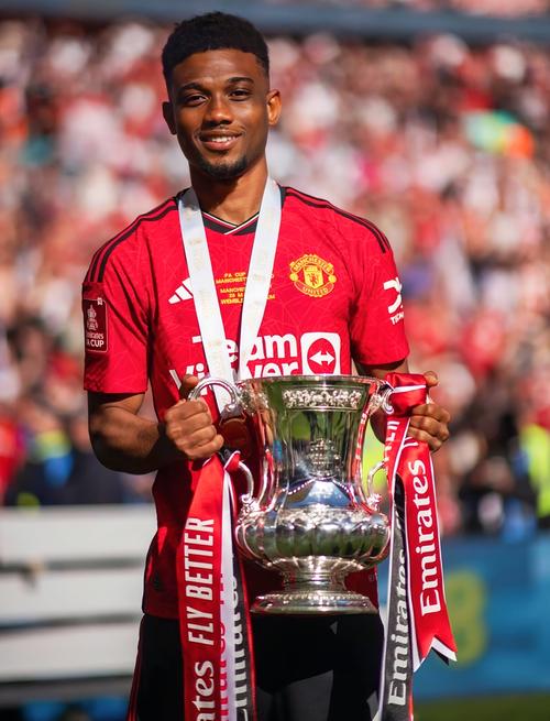 科特迪瓦名单：阿玛德迪亚洛、扬迪奥曼德、凯西、瓦希在列