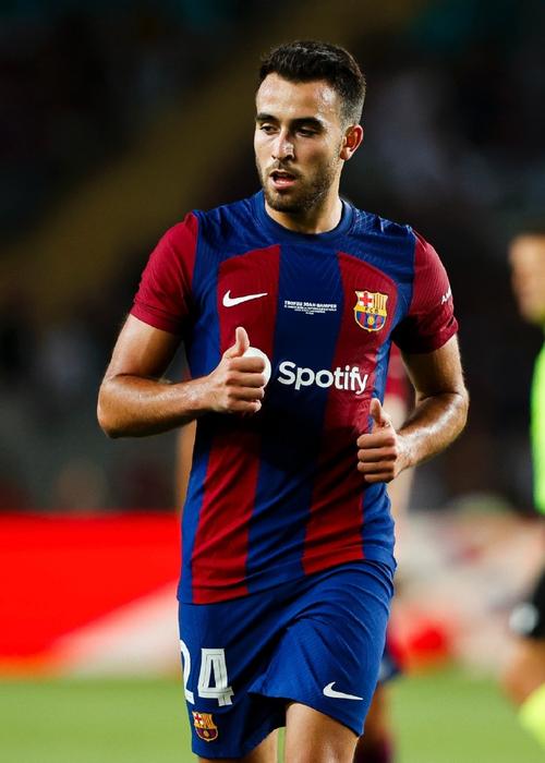 世体：埃里克加西亚没有受伤，要求被换下是避免伤病风险