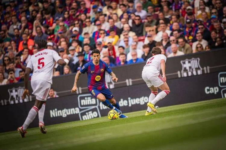 拉菲尼亚直塞，费尔明单刀破门，巴萨总比分53纽卡