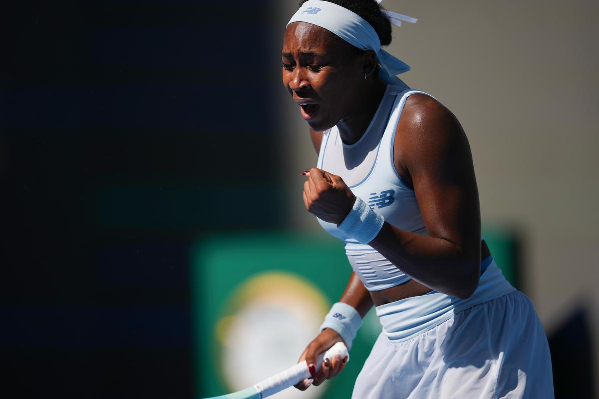 苦战三盘！高芙逆转击败科恰雷托，晋级WTA1000迈阿密站第三轮