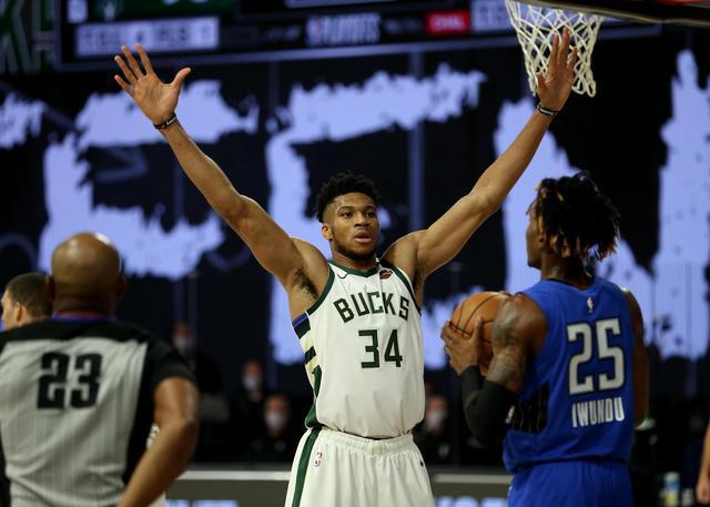 字母本赛季继续出战已无任何意义可想要说服他恐怕没那么容易