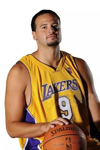 丰塞卡谈背靠背和TOP2交手：我非常期待，不知道其他球员怎么想