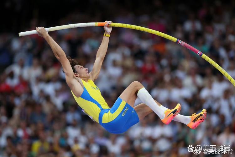 杜普兰蒂斯以6米25打破室内世锦赛男子撑杆跳高纪录，实现四连冠