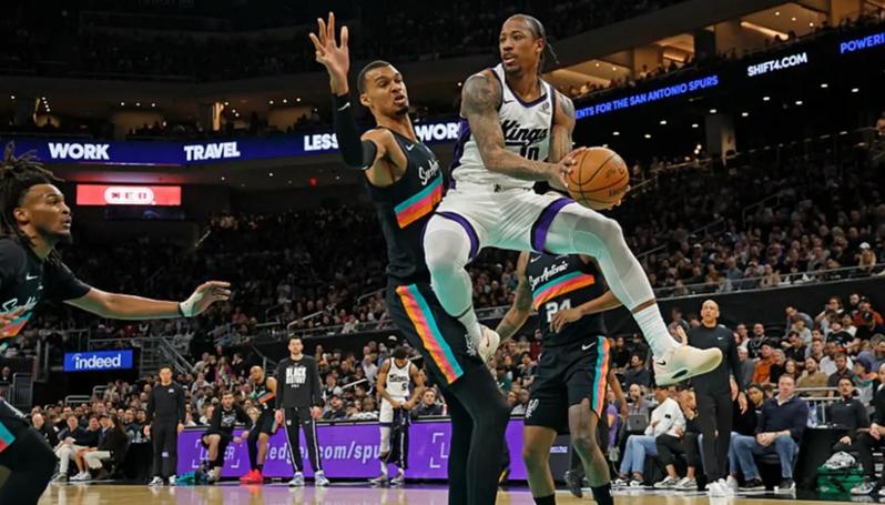 小铁但防守凶！文班亚马半场9中3拿到6分6板3助4帽