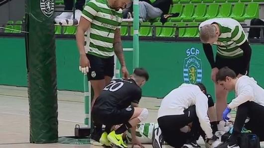 队记：迪恩韦德热身时疑似扭伤了脚踝目前不清楚伤势程度