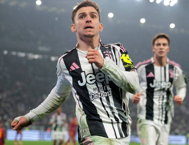 罗体：尤文有意免签凯西，球员也想加盟，但其高薪是障碍