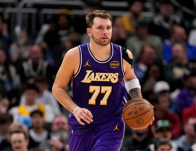 名嘴黄健翔认为詹姆斯不赞同东契奇的篮球策略却明白这便是赢得比赛的唯一途径_NBA直播