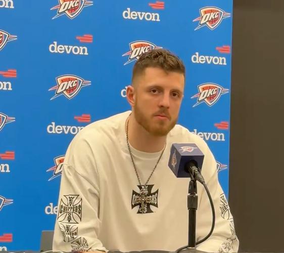 哈滕：因伤病原因不少球员承担了不同角色这提升了他们的自信心