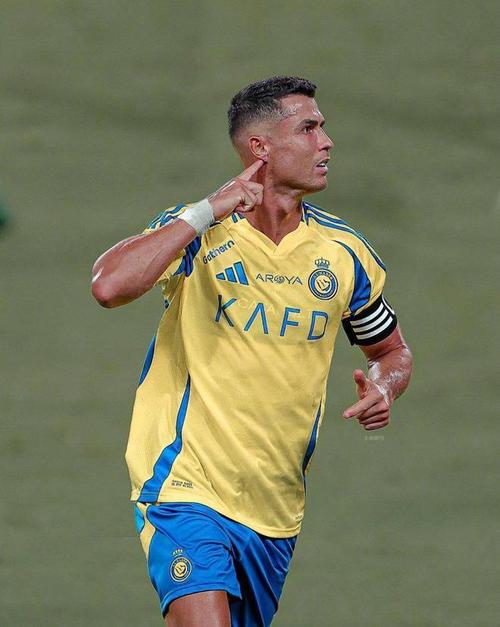 斯基拉：38岁佩德罗赛季结束后决定未来，可能再踢一年也可能退役