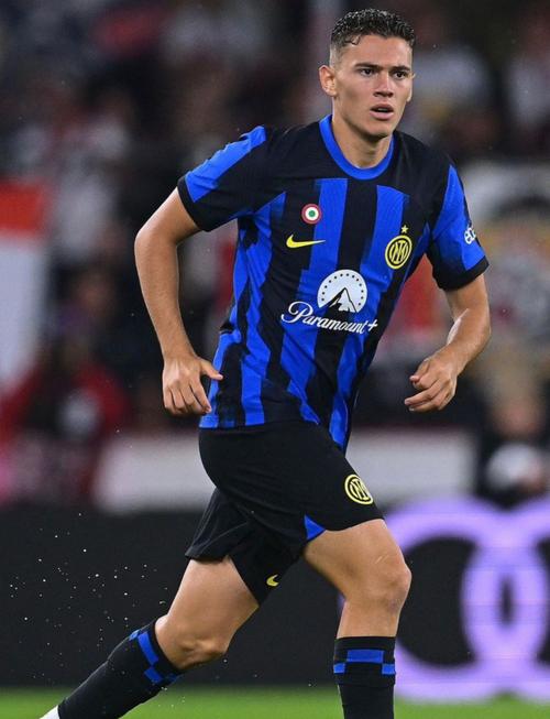 都体：国米本想与姆希塔良续约1年，他在考虑未来不排除直接退役