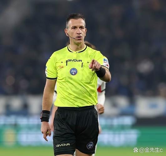 维耶里：莱奥踢得好时是世界最佳，踢得差时想立马把他卖掉