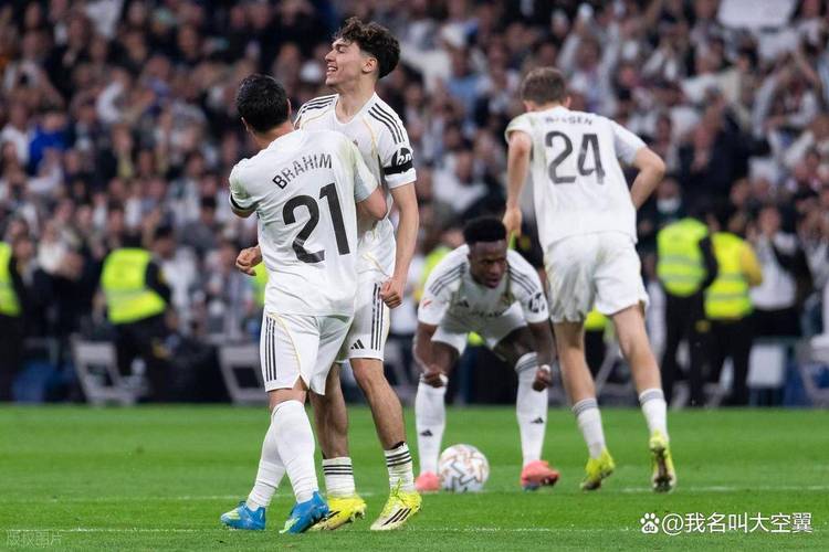 记者评论皇马和马竞对裁判判罚的看法，表示只要哭泣的孩子会得到关注，大家都应该开始发声了_西甲直播